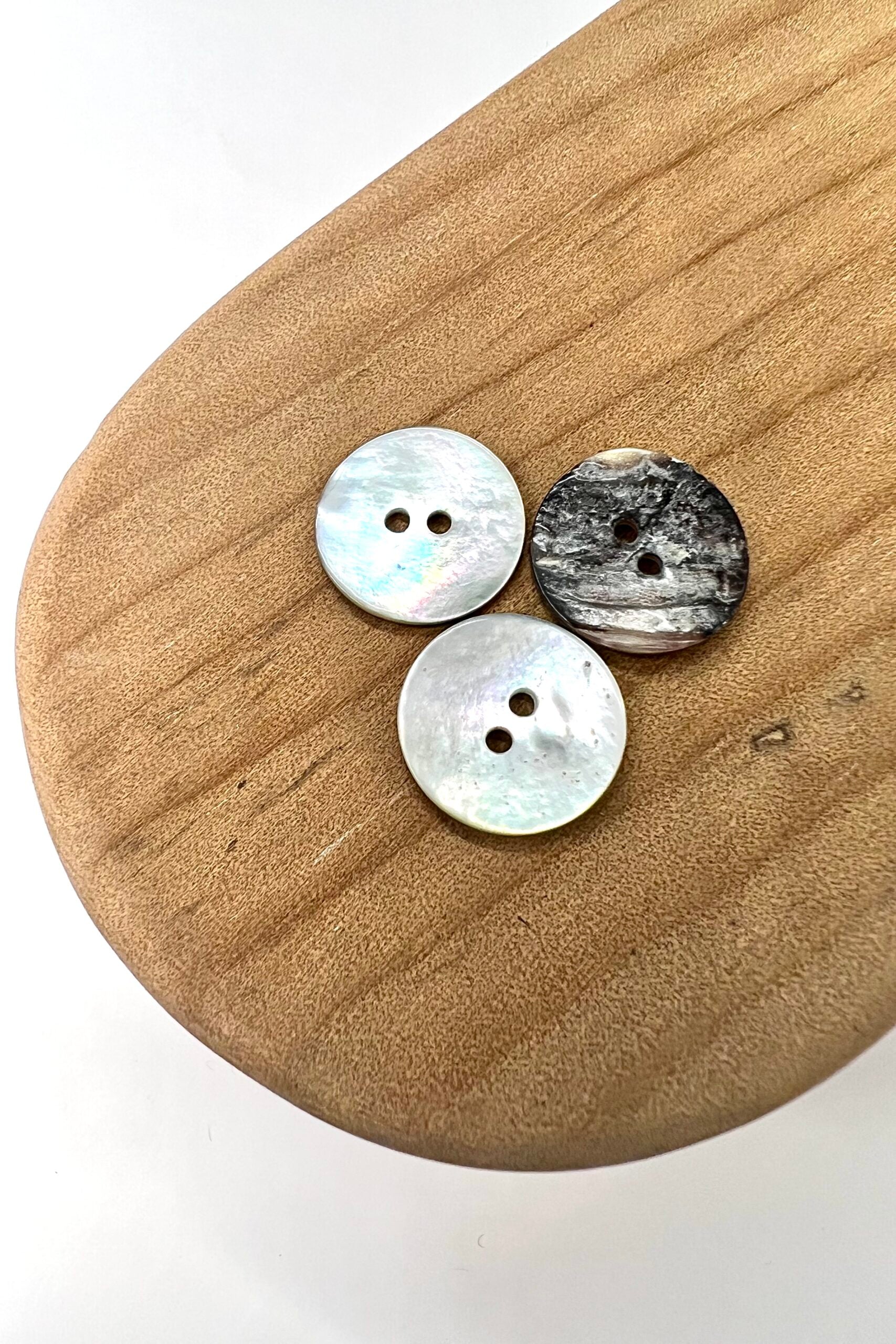 Agoya Shell Button | 22.5mm