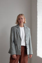 Naomi Blazer