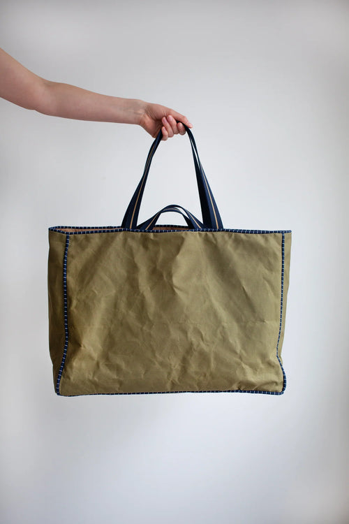 Away Tote