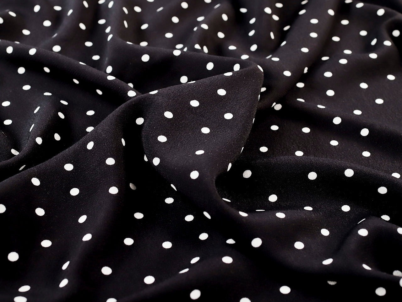 Vivian Black Viscose Crepe
