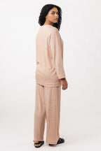 OLO funnel neck & V-neck tee