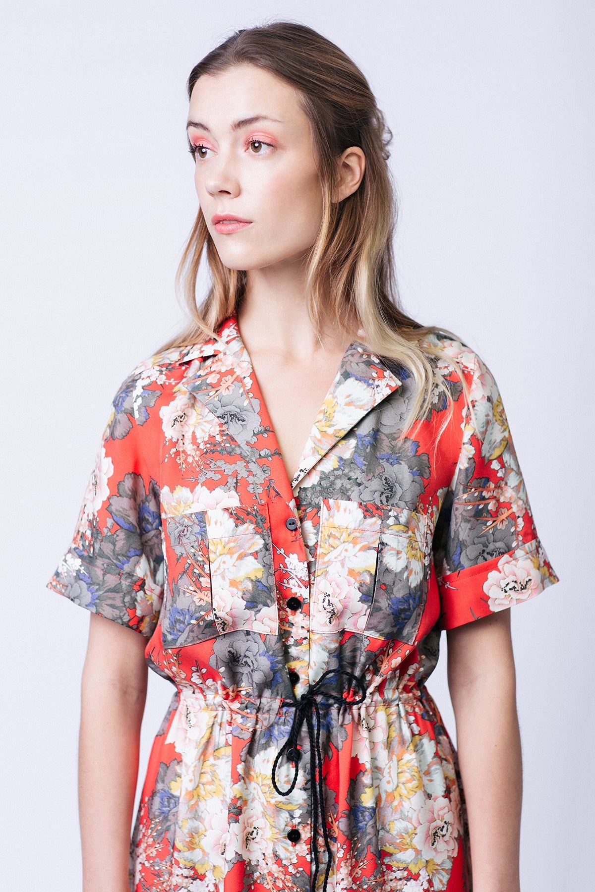 Dress with a shirt collar sewing pattern
