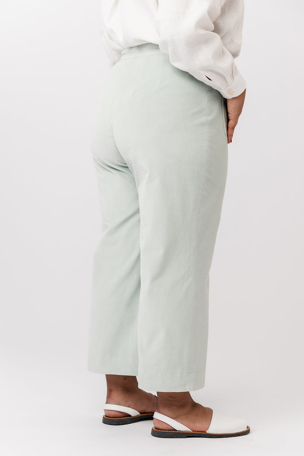 VERSO trousers & shorts