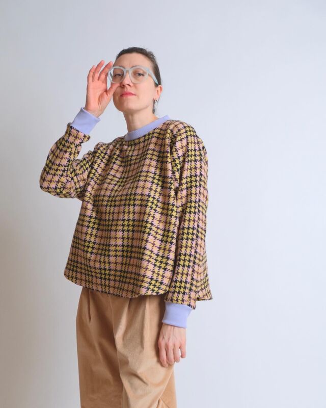 The super fabulous @birgittahelmersson has just released a new pattern: the Zero Waste Jumper.

We happen to have a small about of the snuggly Italian Wool featured in this sample so I’ve popped some kits up in the store in case you’d like to make your own!

The kits include the pattern, the main fabric, coordinating organic cotton ribbing and matching thread.

Check it out at joans.co.nz